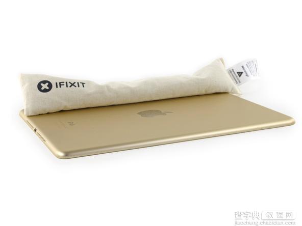 苹果iPad Air 2拆解图：确认2GB内存 机身紧凑 电池变小30