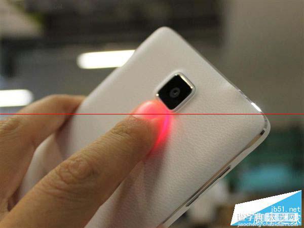 苹果iPhone6相比，三星 Galaxy Note 4能做这13件事！iPhone干着急1