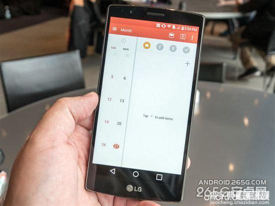 LG G4真机上手图赏 采用皮质后盖屏幕手感都不错13