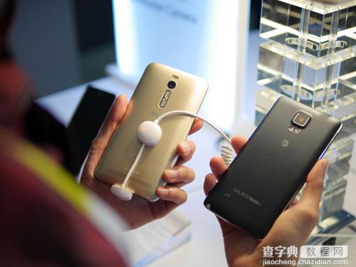 全球首款4GB内存手机华硕ZenFone2真机图赏8