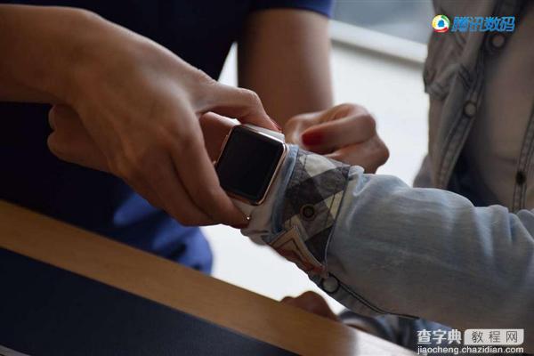 妹子亲自试戴！12万的顶配版Apple Watch就长这样(组图欣赏)19