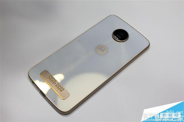 联想Moto ZZ Play现场图赏:定义模块化手机7