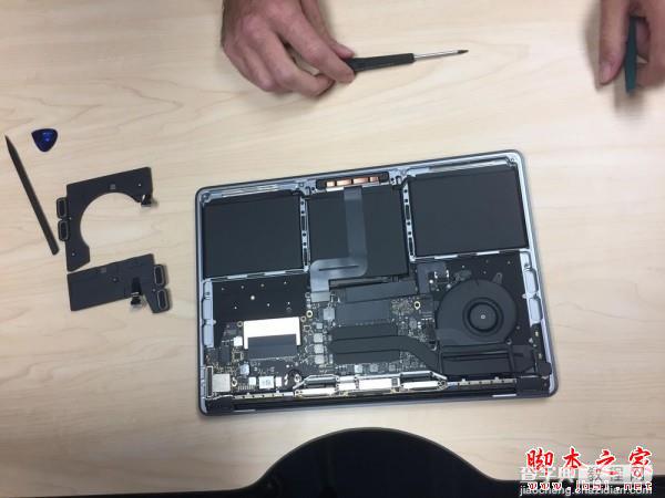 苹果13英寸全新MacBook Pro拆机图文详解教程 SSD可更换15