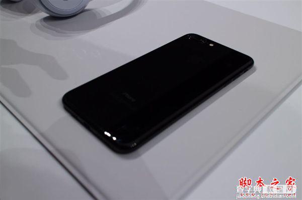 iphone7亮光黑好看吗？苹果iphone7/7plus亮光黑有32G的吗？6