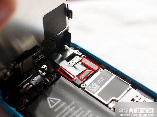 iphone5c屏幕碎了怎么办?几分钟为iPhone5c换上新屏幕教程7