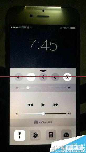 iPhone6手电筒怎么开启和使用？6