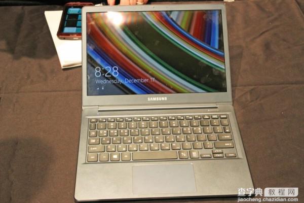 三星Macbook Air新款笔记本ATIV Book 9 只有0.95Kg1