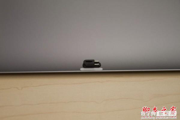 苹果13英寸全新MacBook Pro拆机图文详解教程 SSD可更换10