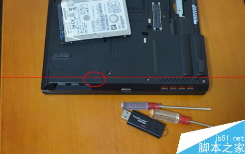 thinkpad T430怎么加装SDD固态硬盘？3