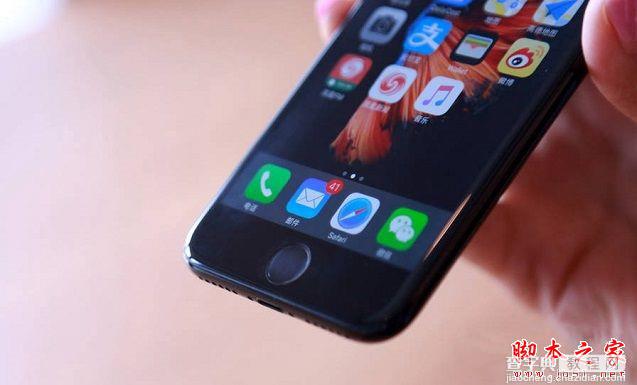 iPhone7黑色和亮黑色哪个好看？iPhone7/7plus黑色与亮黑色详细对比评测9