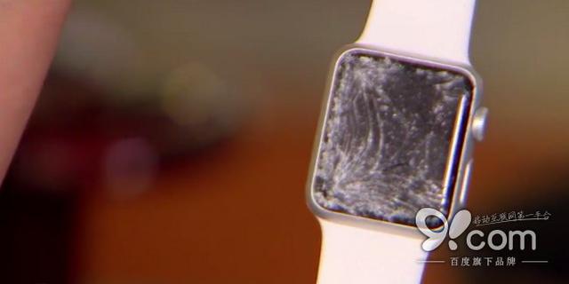 瞬间悲具！看看那些被刮花的Apple Watch10