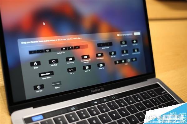 新MacBook Pro怎么开关机？MacBook Pro没电源按键的开机方法1