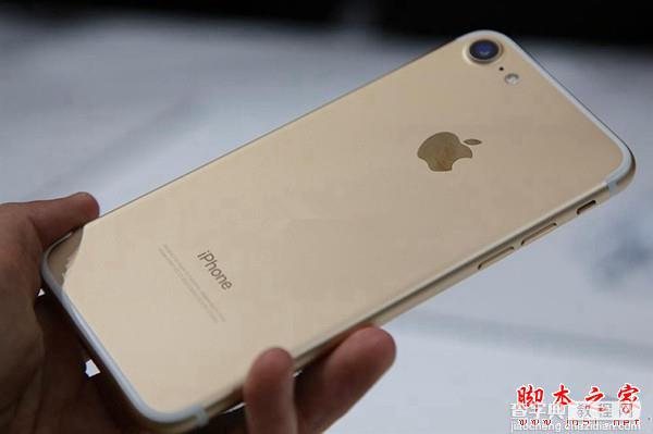 iPhone7五种颜色哪个好看？iPhone7黑色/亮黑色/金色/银色和玫瑰金对比评测9