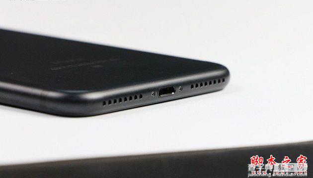 iPhone7黑色和亮黑色哪个好看？iPhone7/7plus黑色与亮黑色详细对比评测8