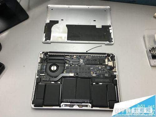 MacBook怎么拆机清灰?MacBook拆机图文教程6