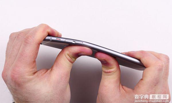 iPhone6首曝坐弯门 iPhone6 Plus机身容易发生变形扭曲(组图)4