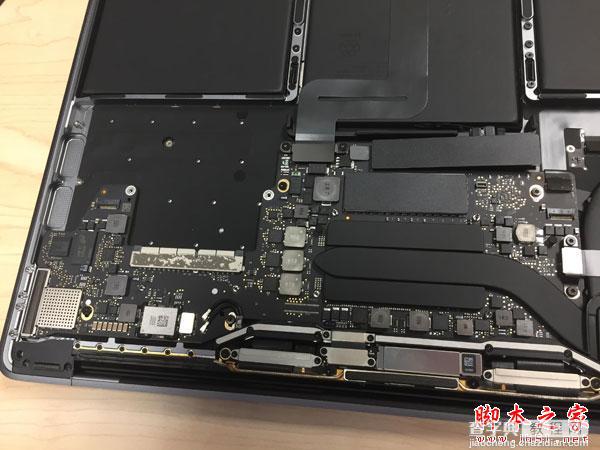 苹果13英寸全新MacBook Pro拆机图文详解教程 SSD可更换7