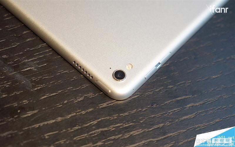9.7英寸iPad Pro全面评测：背后的摄像头凸起遭吐槽4