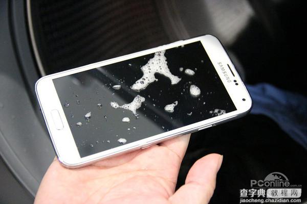 三星GALAXY S5暴力防水及耐用性能测试不惧洗衣机9