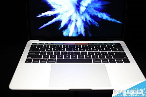 苹果全新Macbook Pro真机图赏和上手视频:触控屏逆天17