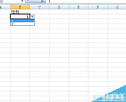 在excel中怎么设置下拉选项为男女?7