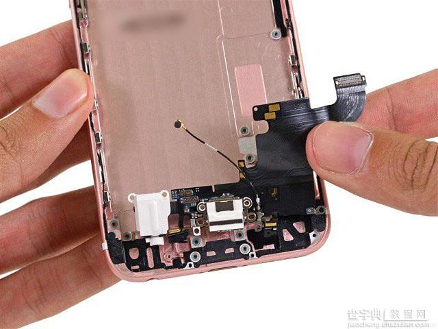 iPhone 6s做工怎么样 iPhone6s玫瑰金拆机图解评测40