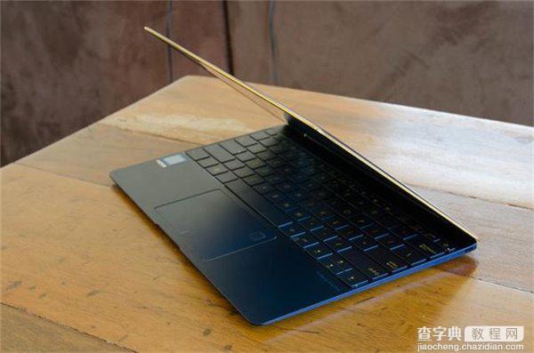 华硕笔记本ZenBook3值不值得买？华硕笔记本ZenBook3上手体验评测6