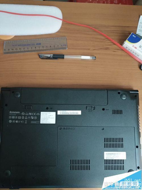 联想v480c笔记本怎么拆卸光驱?2