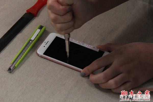 iphone7质量怎么样？苹果iPhone7的十万个虐待测试5