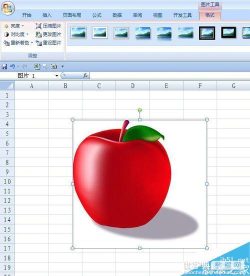 在excel表格中绘制红苹果1