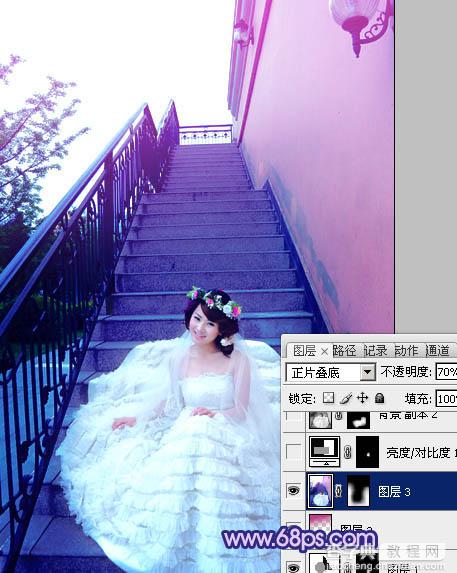 Photoshop将楼梯婚片调制出艳丽的蓝紫色23