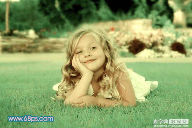 Photoshop将绿地上的儿童照片调成柔美的中性青红色13