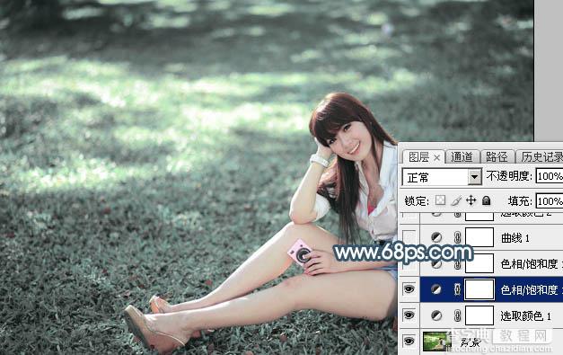 Photoshop调出唯美的秋季淡蓝色草地上美女图片13