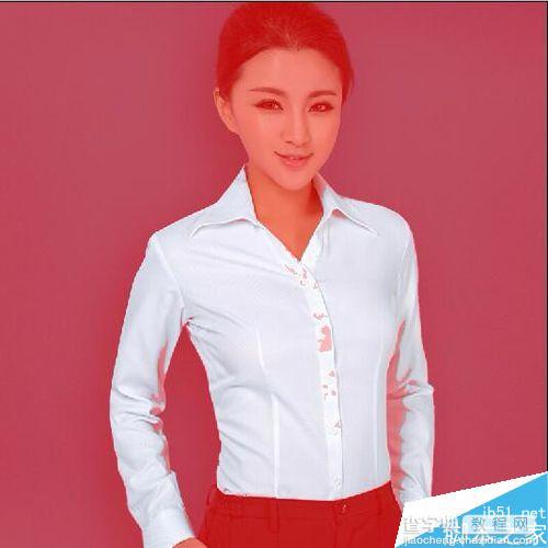 PS给美女改变衣服款式5