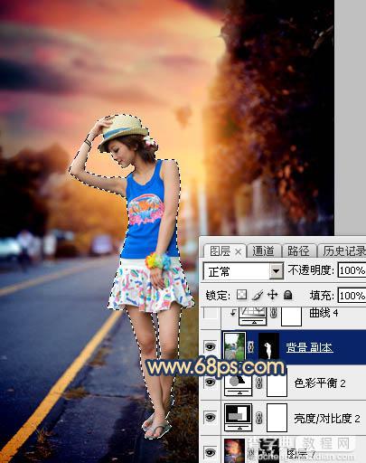 Photoshop调出昏暗的霞光公路上的美女图片42