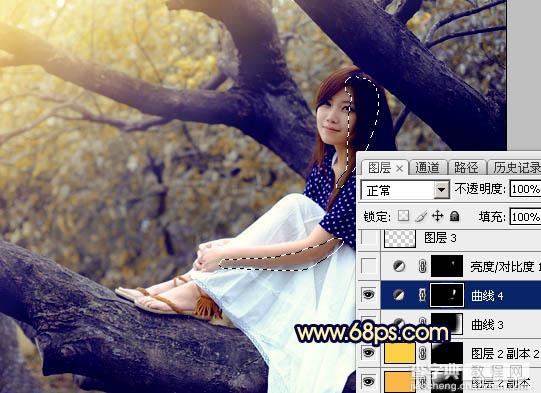 Photoshop调出秋季黄褐色树干上的美女图片33