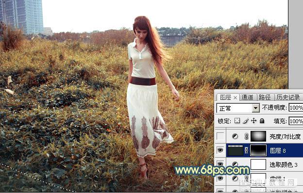 Photoshop调出大气的暗调晨曦色荒草人物图片17
