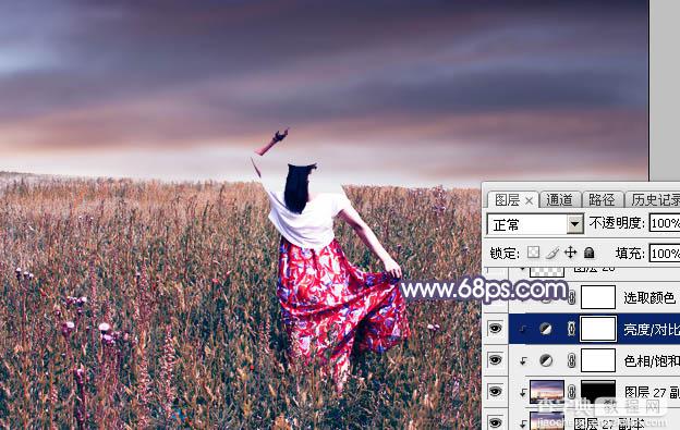 Photoshop将草原人物图片调制出唯美的暗调红蓝色38