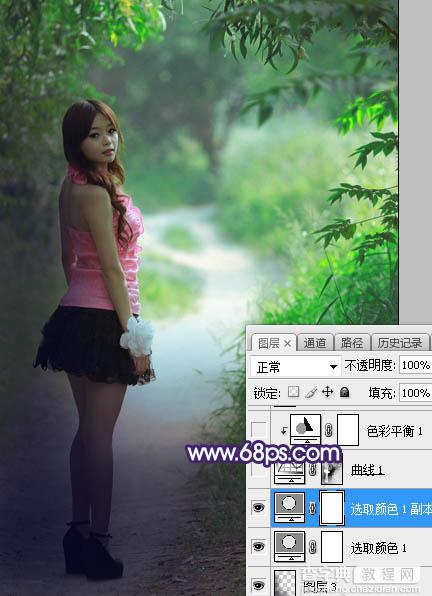 Photoshop将树林人物图片打造唯美的暗调蓝紫色8