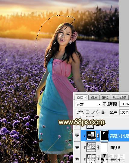 Photoshop调制出唯美的霞光色花圃中的人物图片30