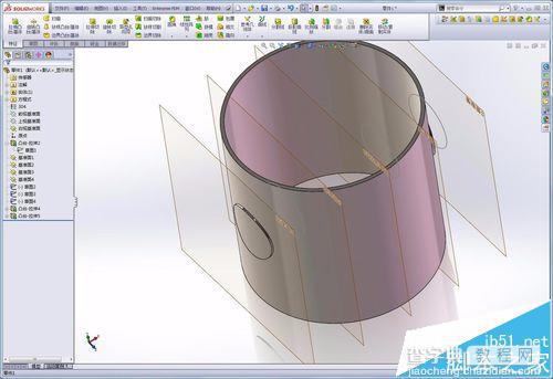 Solidworks怎么在曲面上拉伸? solidworks曲面拉伸的实例教程1